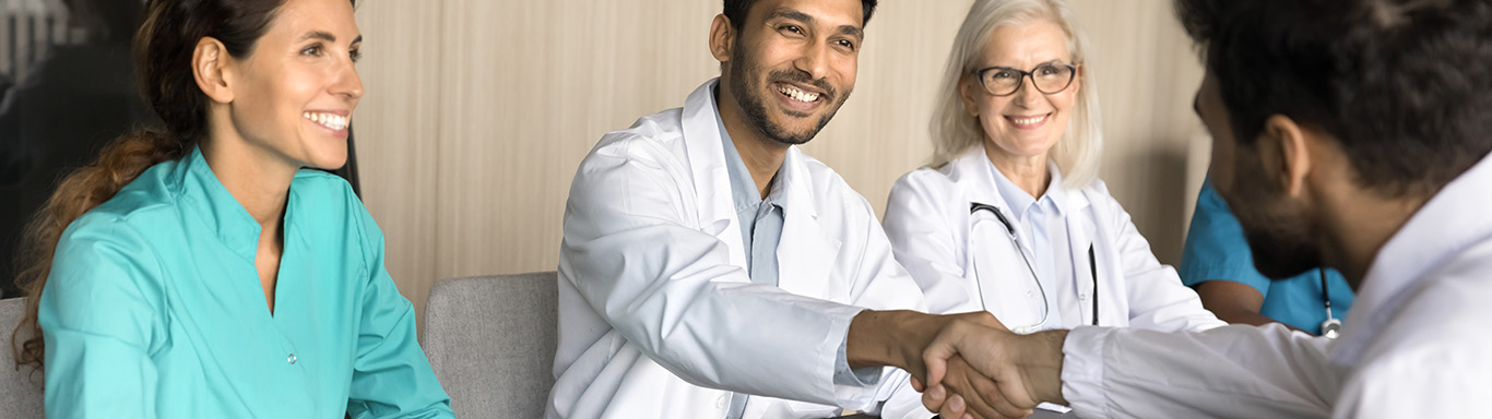 Vergeben von Krankenhäusern Stipendien an Medizinstudierende